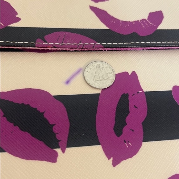 Marc by Marc Jacobs Lips iPad Case - Picture 14 of 14